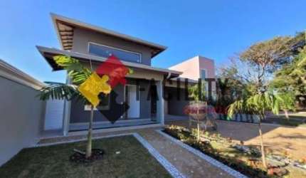 Casa com 3 quartos à venda na Rua Vereador Antônio de Oliveira, 160, Lenheiro, Valinhos, 224 m2 por R$ 1.390.000