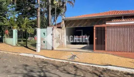 Casa com 3 quartos à venda na Praça das Gerberas, 108, Centro, Holambra, 181 m2 por R$ 963.000