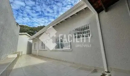 Casa com 3 quartos para alugar na Praça Beato Antônio Frederico Ozanam, 195, Vila Joaquim Inácio, Campinas, 140 m2 por R$ 6.000