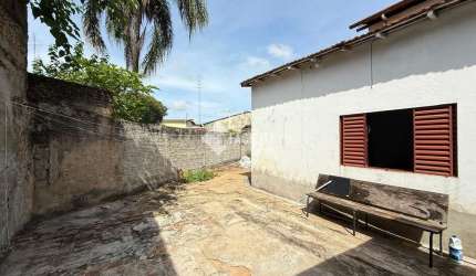 Casa com 3 quartos à venda na Rua Leopoldo Amaral, 405, Vila Marieta, Campinas, 210 m2 por R$ 480.000