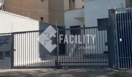 Casa com 2 quartos para alugar na Rua Salustiano Penteado, 351, Botafogo, Campinas, 160 m2 por R$ 2.600