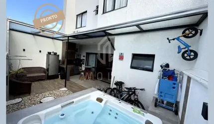 Sobrado Totalmente Mobiliado, Exclusivo e Refinado, 4 quartos, Itacolomi - Balneário Piçarras - SC