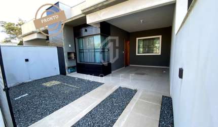 Casa com 2 dormitórios, 71 m² de área privativa, no Bairro Itacolomi - Balneário Piçarras - SC