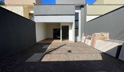 Casa 3 quartos a venda no Afonso Pena