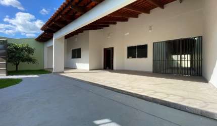 Casa 4 quartos a venda noJardim Leonora