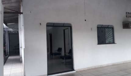 Linda casa totalmente documentada no telégrafo