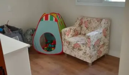 Linda casa no bairro da cremação