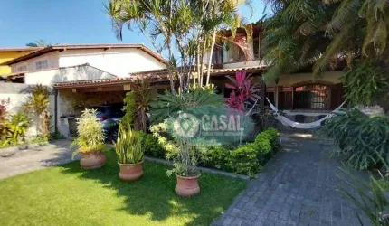 Casa com 06 Quartos em Piratininga - Niterói - RJ!