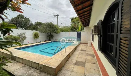 Casa em Associação de Moradores com 03 Quartos com Piscina e Churrasqueira em Itaipu