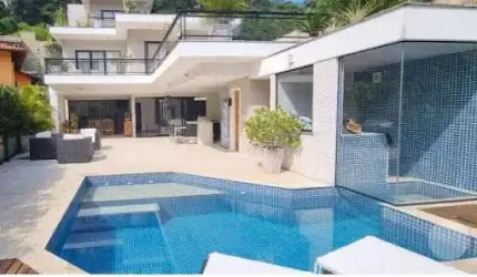 Casa em Condomínio com 06 Quartos Suítes, Piscina, Sauna e Churrasqueira - Itaipu - Niterói/RJ