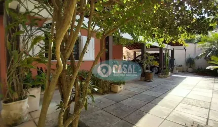 Casa com 03 Quartos à Venda em Itaipu - Niterói/RJ