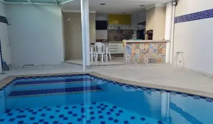 Casa com 03 Quartos à venda em Camboinhas - Niterói/RJ.
