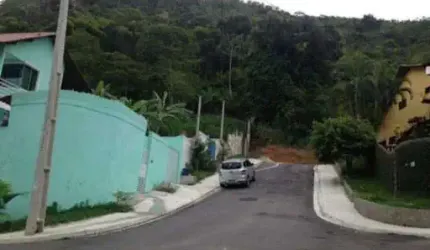 Terreno à Venda, 459 m² em Piratininga - Niterói/RJ.