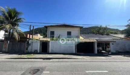 Casa em Piratininga com 05 Quartos, Piscina e Churrasqueira.