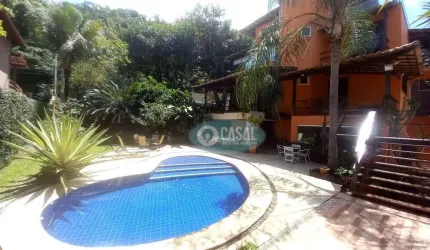 Casa com 04 Quartos à Venda em Condomínio Fechado em Piratininga