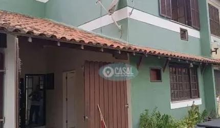Casa em Condomínio com 02 Quartos e 01 Escritório em Itaipu!
