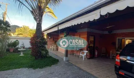 Casa Linear com 03 Quartos em Itaipu!