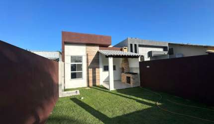 Belíssimo imóvel à venda no maravilhoso condomínio Sol e Mar na praia de Unamar em Cabo Frio, somente 150 mil de entrada e parcelas diretamente com proprietário.