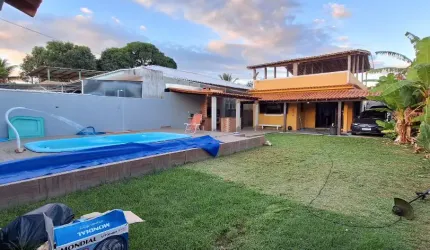 Oportunidade imperdível em São Pedro da Aldeia - VENDO CASA MARAVILHOSA - R$350 mil - COM RGI, apta para financiamento bancário - BAIRRO: BALNEÁRIO.