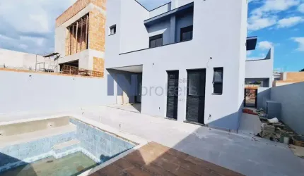 Sobrado no Condomínio Campos de Medeiros, 4 suítes com sacadas e closet, área gourmet, área de laser completa, 4 garagens duas cobertas, amplo quintal
