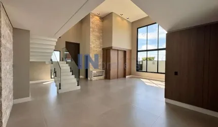Casa térrea à venda no Condomínio Alphaville Jundiaí, em Jundiaí-SP: 4 Quartos, 3 Suítes, 3 Salas, Piscina, Área Gourmet e 325m² na Chácara Terra Nova