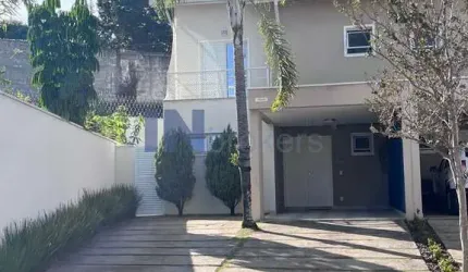 Casa de condomínio de luxo em Chácara Morada Mediterrânea, Jundiaí-SP: 3 quartos, 3 suítes, 2 salas, 4 banheiros, 6 vagas, 146m².