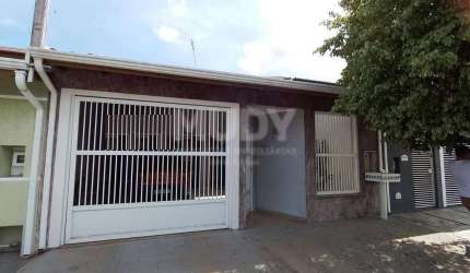 Casa térrea com 3 dorms sendo 1 suíte, em terreno de 150m², no bairro Jd. Paulista II em Indaiatuba