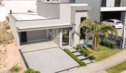Casa à venda no bairro Colinas de Indaiatuba - Indaiatuba/SP