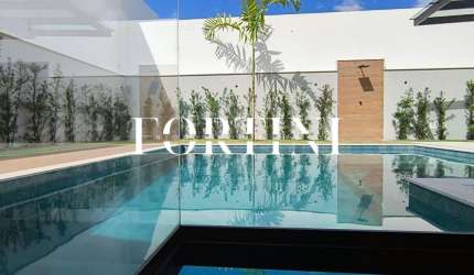 CASA ALTO PADRÃO NO RIO MAR COM FINO ACABAMENTO