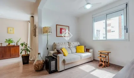 Apartamento com 3 Dormitórios, Suíte e Sacada com Churrasqueira no Bairro Cristal!