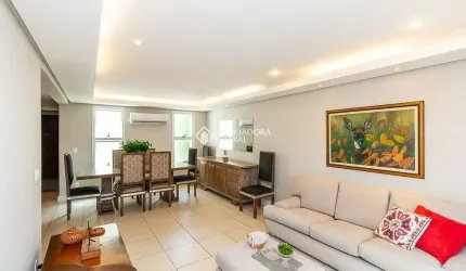 Amplo Apartamento 2 Dormitórios com Suíte e Sacada com Churrasqueira no Jardim Botânico!