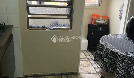 Apartamento à Venda no Alto Teresópolis - Excelente Estado