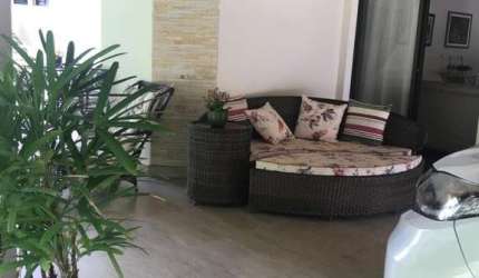 Compre Casa de Condomínio em Medeiros por R$ 1.950.000,00
