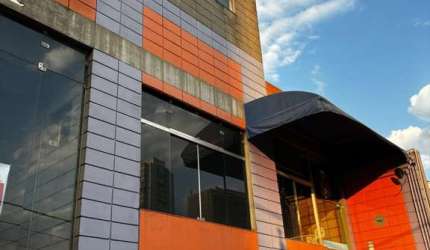 Ponto Comercial na Vila Mascote, SP - 450m², com um amplo galpão nos fundos.