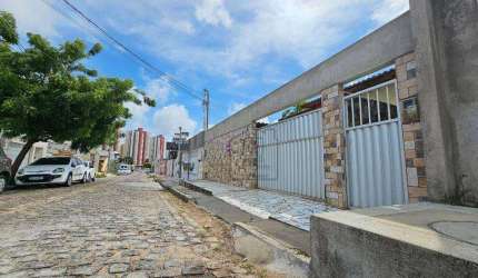 Terreno com Duas Casas com 4 quartos à venda - 190 m² - Nova Parnamirim - Parnamirim/RN -