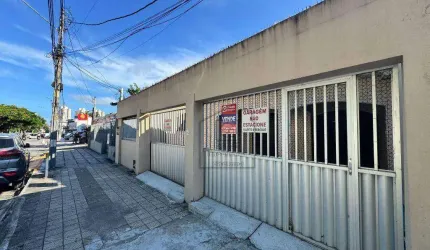 Casa Ampla em Avenida Principal para Venda no Alecrim – Ideal para Moradia ou Empreendimento - 4 Quartos - 233 m² - Natal/RN - CA0546