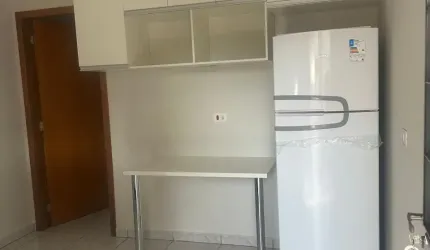 Kitnet Térrea para Locação – Zona 07 | Mobiliada e Pronta para Morar!