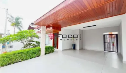 Casa Térrea com 5 dormitórios para Locação no Urbanova