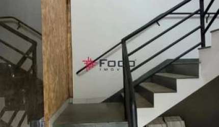 Ponto Comercial de 100m² para Locação