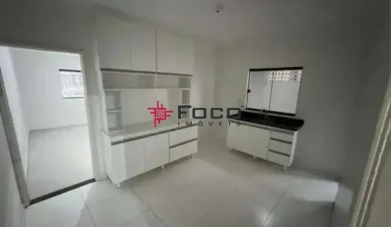Casa térrea/ Jardim Morumbi/ 03 Dormitórios sendo 01 suíte/São José dos Campos