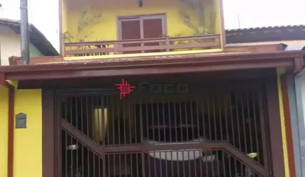 Sobrado com 4 Quartos, 3 Banheiros e Edícula - Bosque dos Eucaliptos