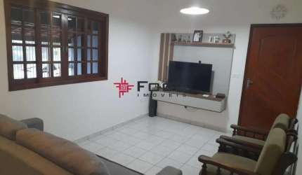 Casa á Venda com 2 Dormitórios - 135m² - Vila Das Flores