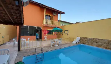 Casa sobrado/ Altos de Santana I/ 04 Dormitórios sendo 01 suíte/250m²/ Jacareí
