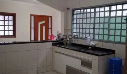 Casa/ Jardim Colonial/ 03 Dormitórios sendo 01 suíte/150m²/ São José dos Campos