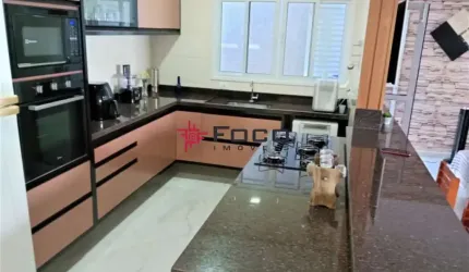 Casa/ Santa Paula/ 02 Dormitórios sendo 01 suíte/140m²/ Jacareí