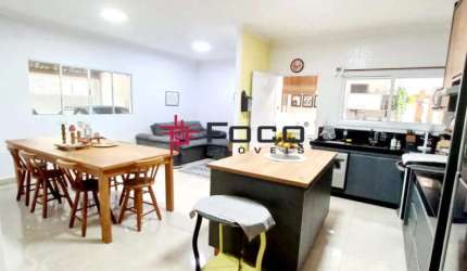 Casa assobradada / Portal dos Pássaros / 03 Dormitórios / 160m² / São José dos Campos
