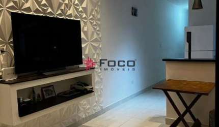 Casa/ Jardim Santa Marina/ 02 Dormitórios/140m²/ Jacareí