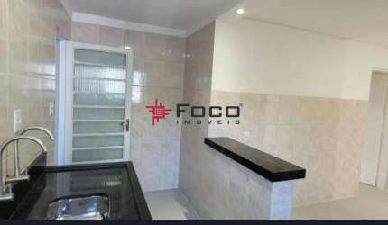 Casa/Trinta e um de março/ 02 Dormitórios sendo 01 Suíte/150m²/ São José dos Campos