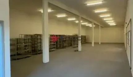 Galpão com 550m² para Locação no Jardim Satélite