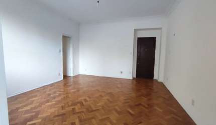 Apartamento à Venda no Flamengo – 3 Quartos, 130m², ao Lado do Metrô